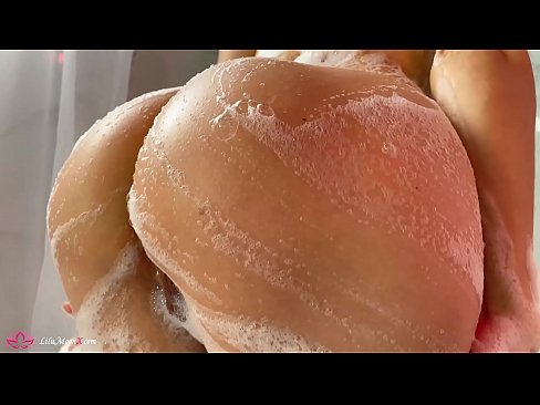 ❤️ Brunette onanerar fittan med vibrator till intensiv orgasm i duschen ❤ Pornvideo at us ❌