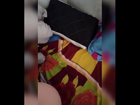 ❤️ Min rumskompis är ensam hemma eftersom hennes man är på semester och jag tar tillfället i akt att knulla henne och fylla hennes röv med mjölk. ❤ Pornvideo at us ❌