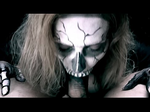 ❤️ Demonflicka suger kuk med sin svarta mun och sväljer sperma. ❤ Pornvideo at us ❌